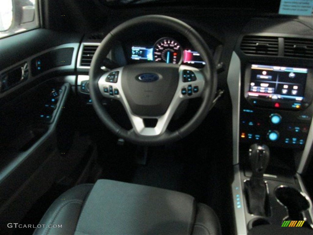 2015 Explorer XLT - Ingot Silver / Charcoal Black photo #12