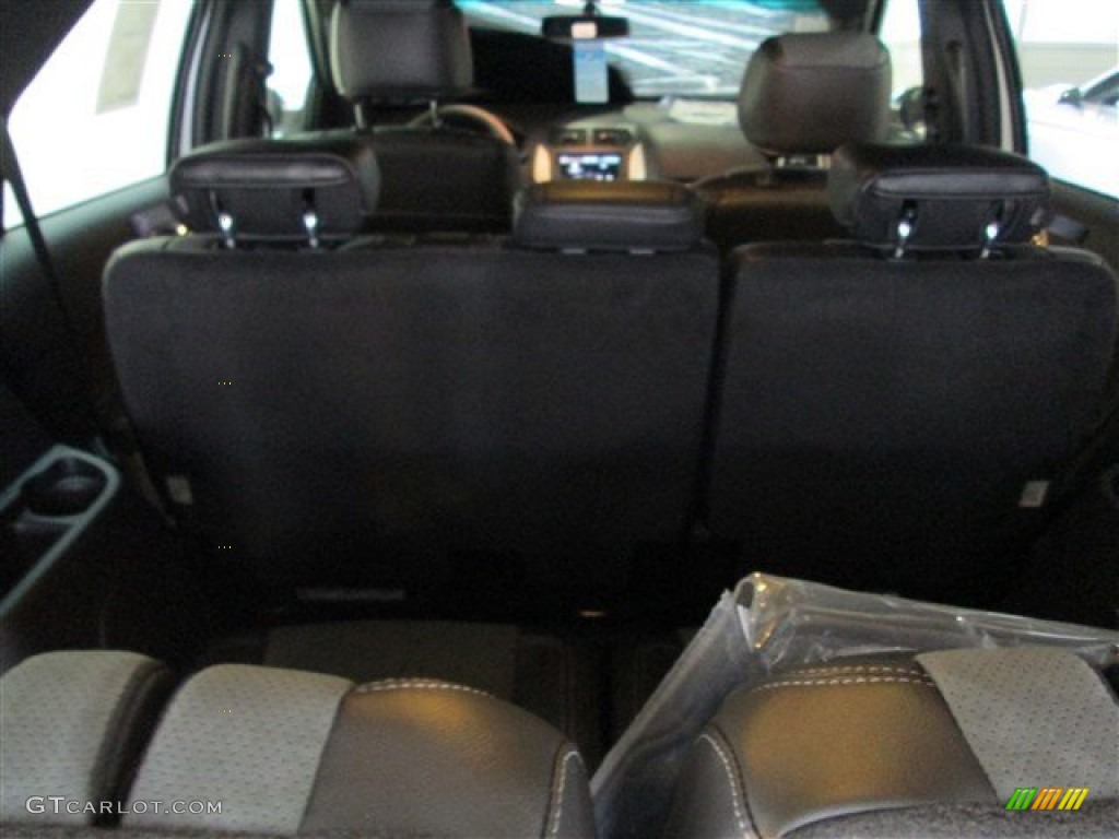 2015 Explorer XLT - Ingot Silver / Charcoal Black photo #13