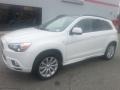 2011 Diamond White Pearl Mitsubishi Outlander Sport SE  photo #3