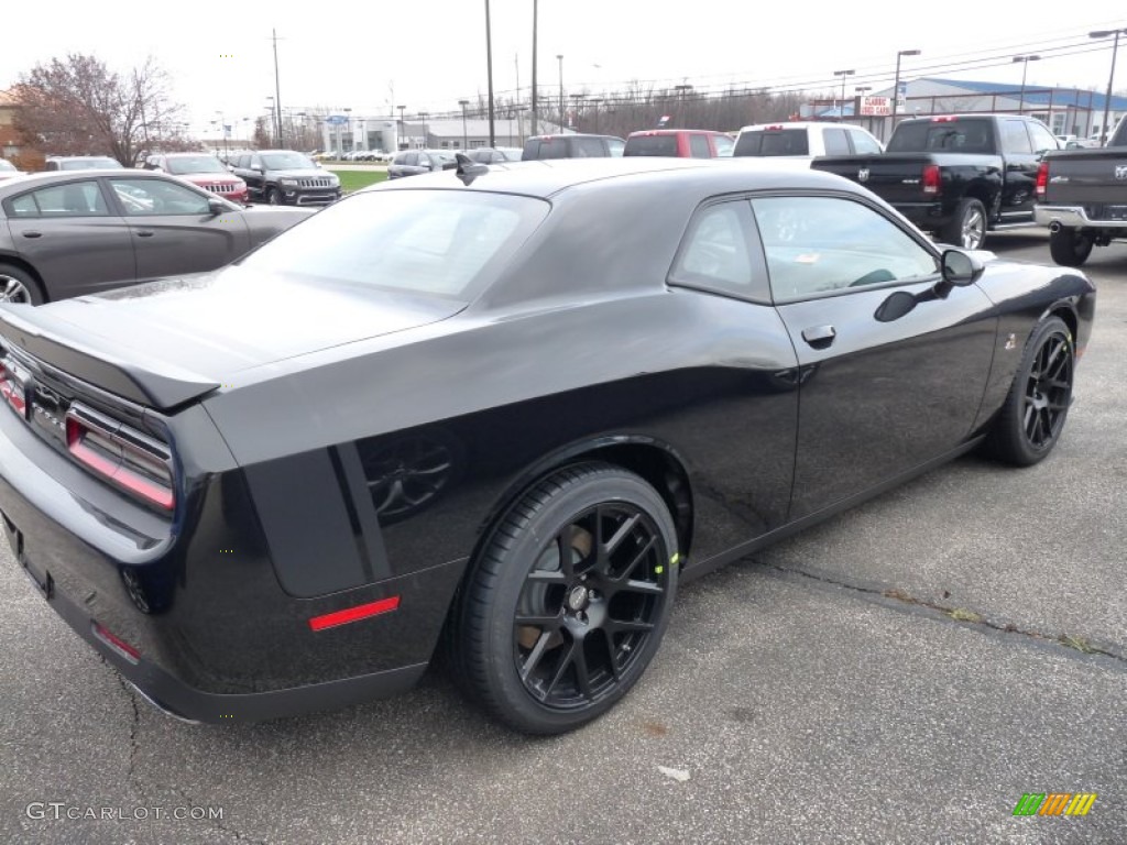 2015 Challenger R/T Scat Pack - Phantom Black Tri-Coat Pearl / Black/Ruby Red photo #3