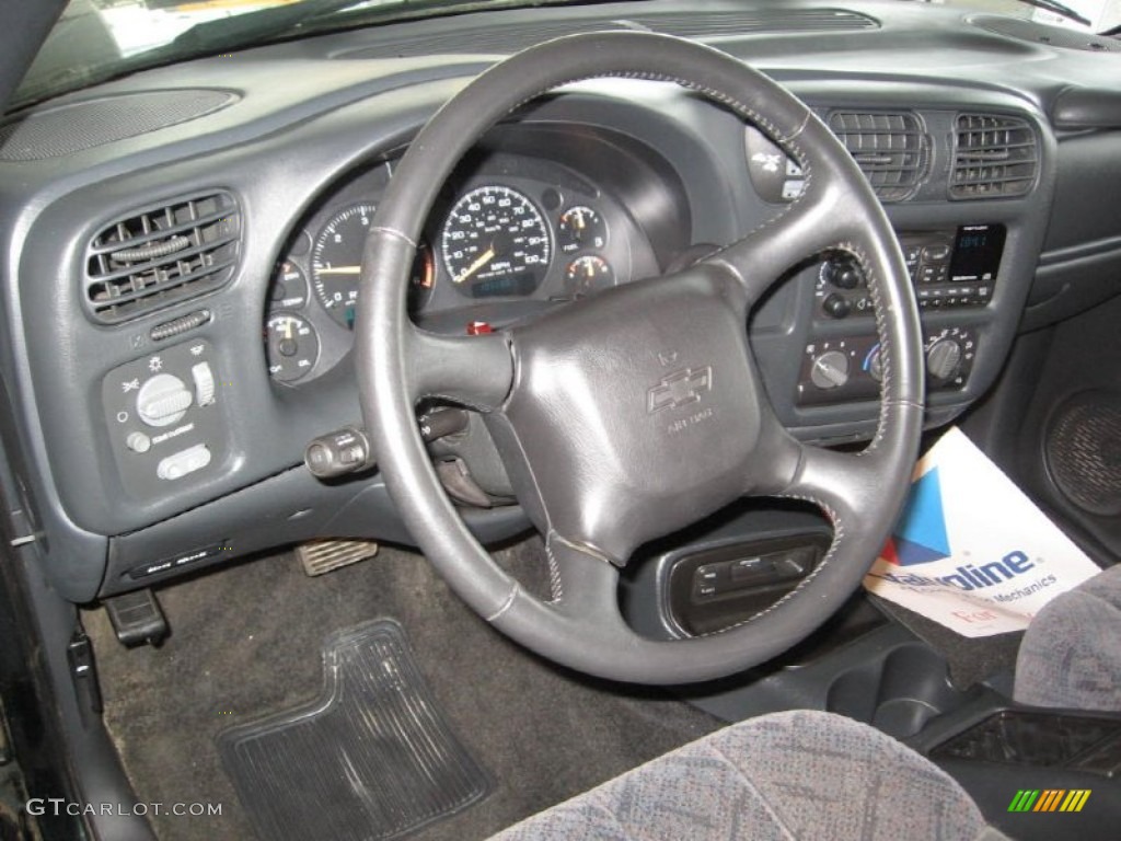 2002 S10 LS Crew Cab 4x4 - Forest Green Metallic / Graphite photo #7