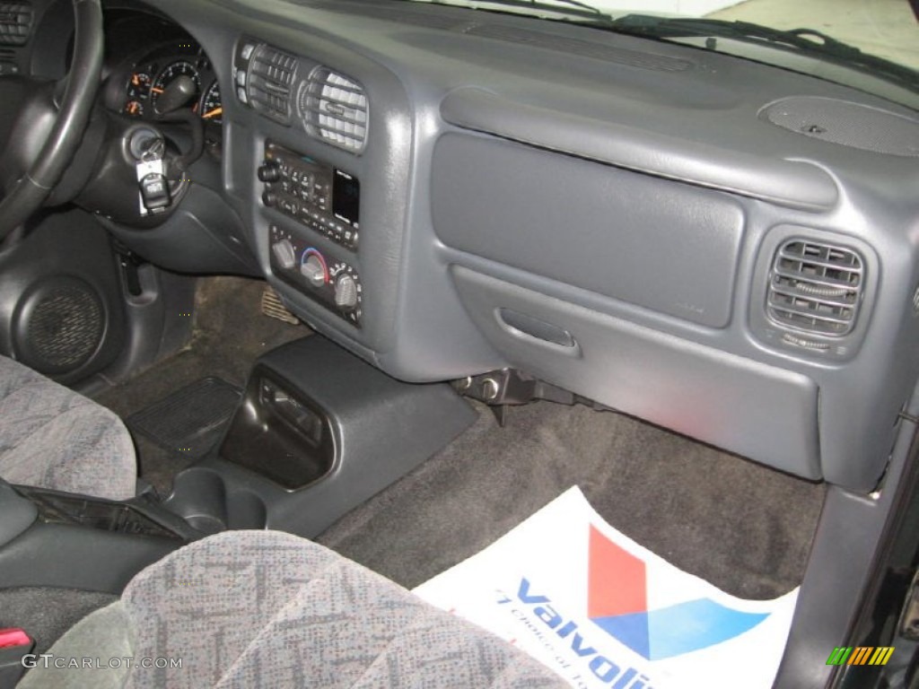 2002 S10 LS Crew Cab 4x4 - Forest Green Metallic / Graphite photo #13