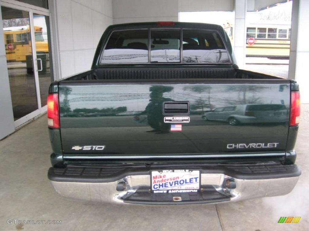 2002 S10 LS Crew Cab 4x4 - Forest Green Metallic / Graphite photo #17