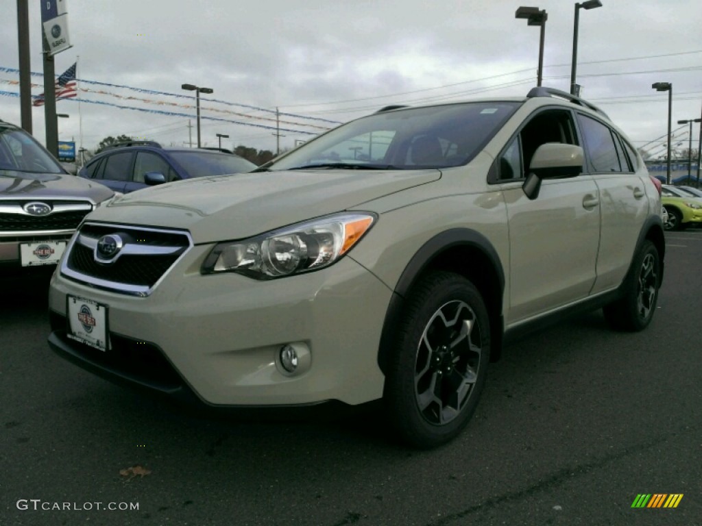 2014 XV Crosstrek 2.0i Limited - Desert Khaki / Black photo #1