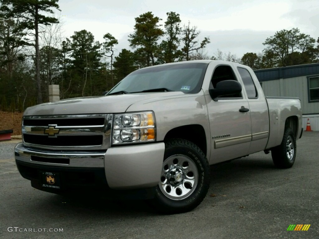 Silver Birch Metallic Chevrolet Silverado 1500