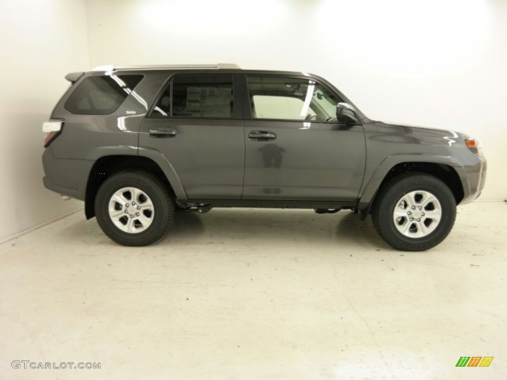 2015 4Runner SR5 4x4 - Magnetic Gray Metallic / Black photo #1