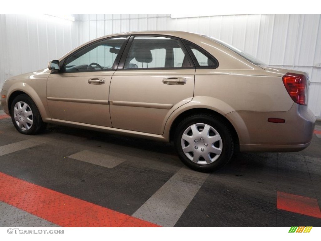 2007 Forenza Sedan - Champagne Beige Metallic / Grey photo #11