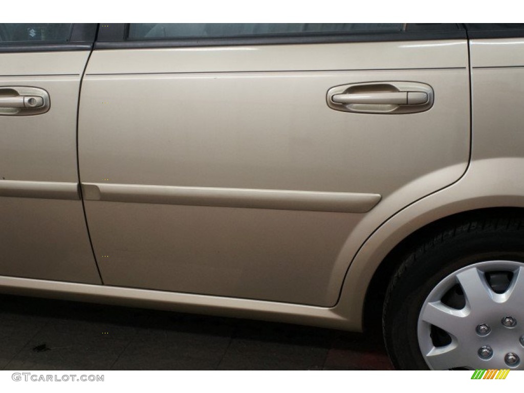 2007 Forenza Sedan - Champagne Beige Metallic / Grey photo #55