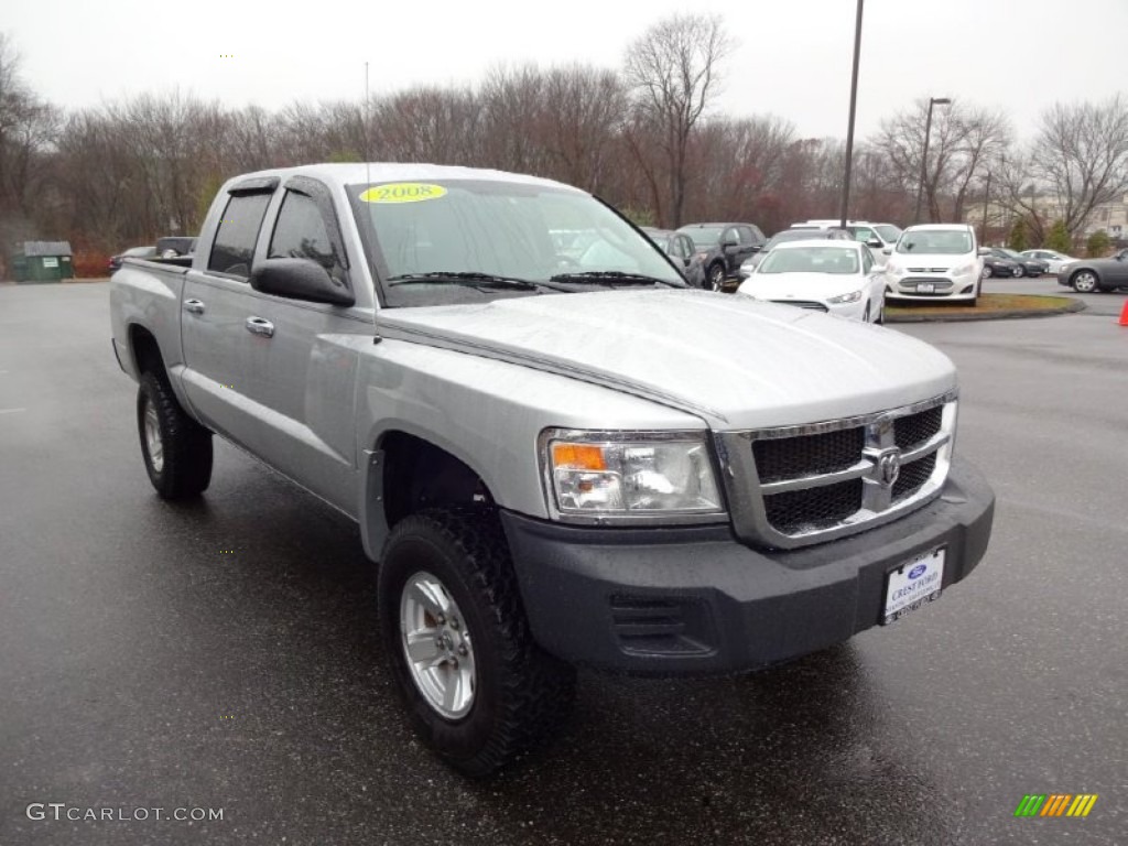 2008 Dakota SXT Crew Cab 4x4 - Bright Silver Metallic / Dark Slate Gray/Medium Slate Gray photo #1