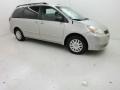 2004 Silver Shadow Pearl Toyota Sienna LE  photo #4