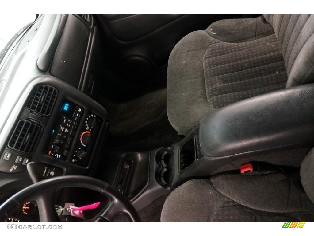 2002 S10 LS Extended Cab 4x4 - Onyx Black / Graphite photo #22