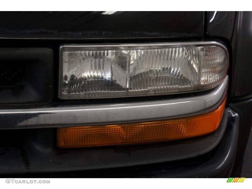 2002 S10 LS Extended Cab 4x4 - Onyx Black / Graphite photo #34