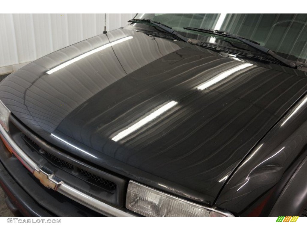 2002 S10 LS Extended Cab 4x4 - Onyx Black / Graphite photo #39