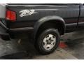 2002 Onyx Black Chevrolet S10 LS Extended Cab 4x4  photo #47