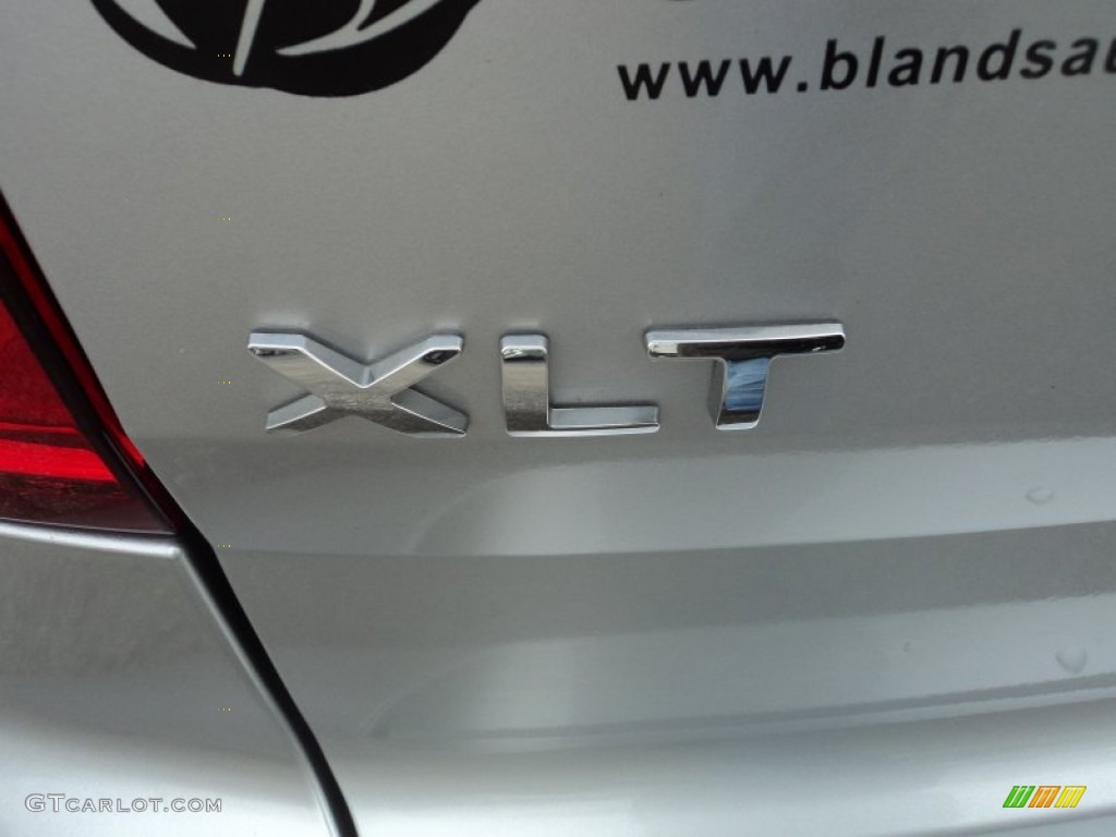 2011 Explorer XLT 4WD - Ingot Silver Metallic / Charcoal Black photo #24