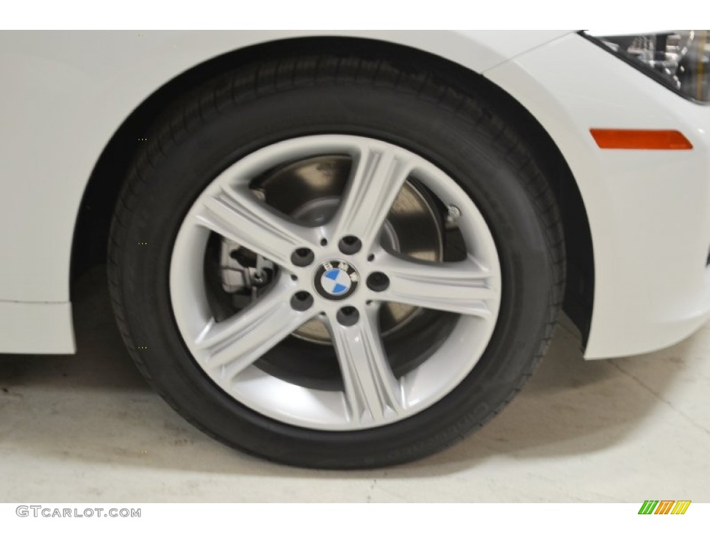 2015 3 Series 320i Sedan - Alpine White / Black photo #3