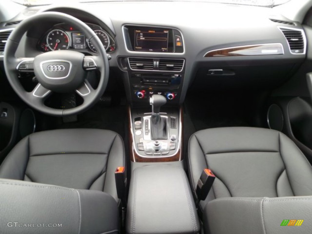 2015 Audi Q5 2.0 TFSI Premium Plus quattro Dashboard Photos