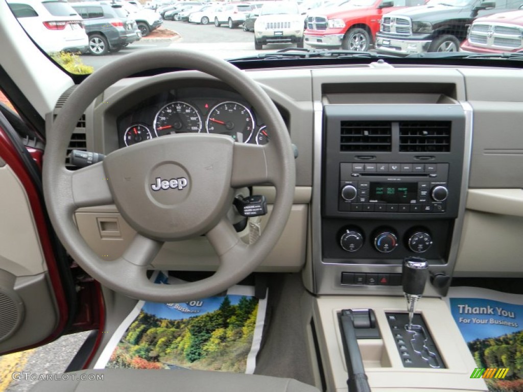 2009 Liberty Sport 4x4 - Red Rock Crystal Pearl / Pastel Pebble Beige Mckinley Leather photo #14