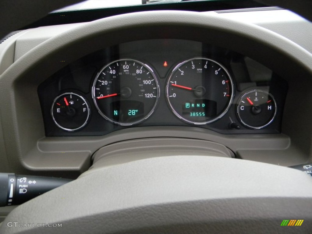2009 Liberty Sport 4x4 - Red Rock Crystal Pearl / Pastel Pebble Beige Mckinley Leather photo #15