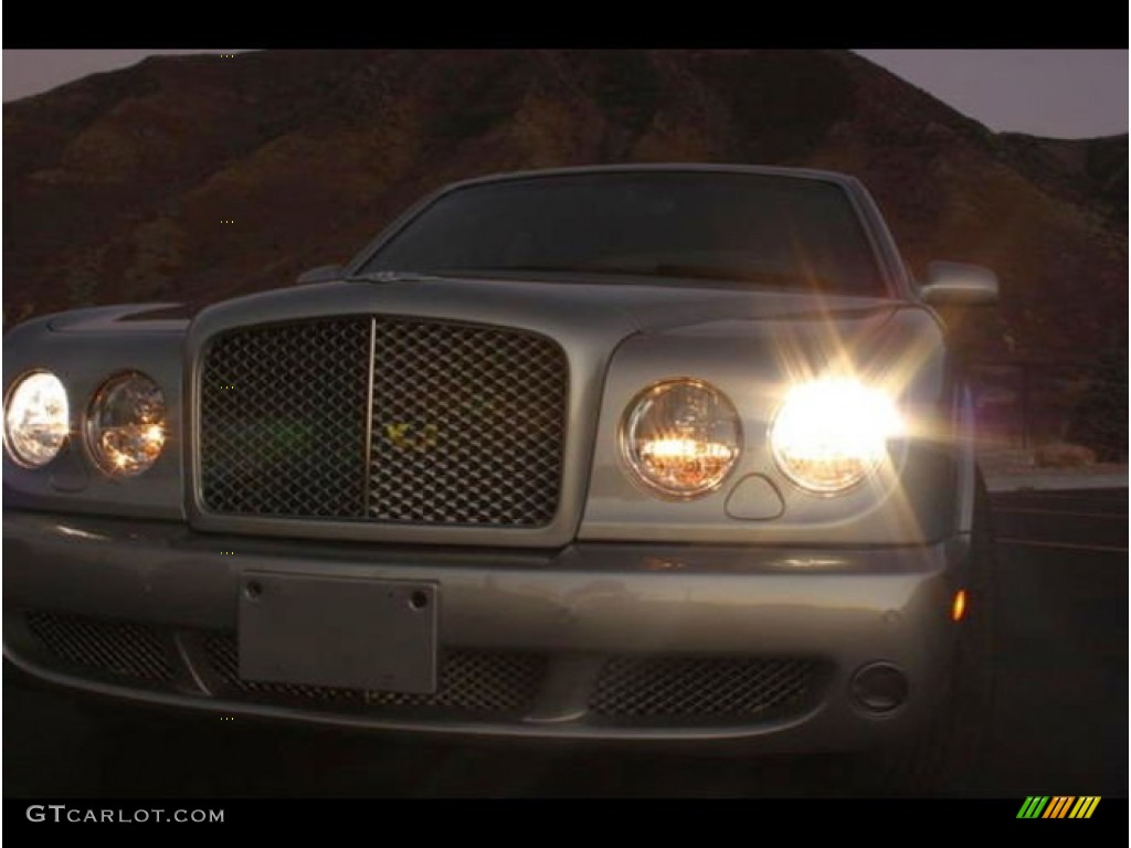 2005 Arnage T Mulliner - Silver Tempest / Beluga photo #3