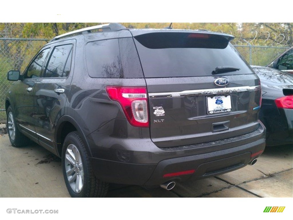 2015 Explorer XLT - Magnetic / Charcoal Black photo #5