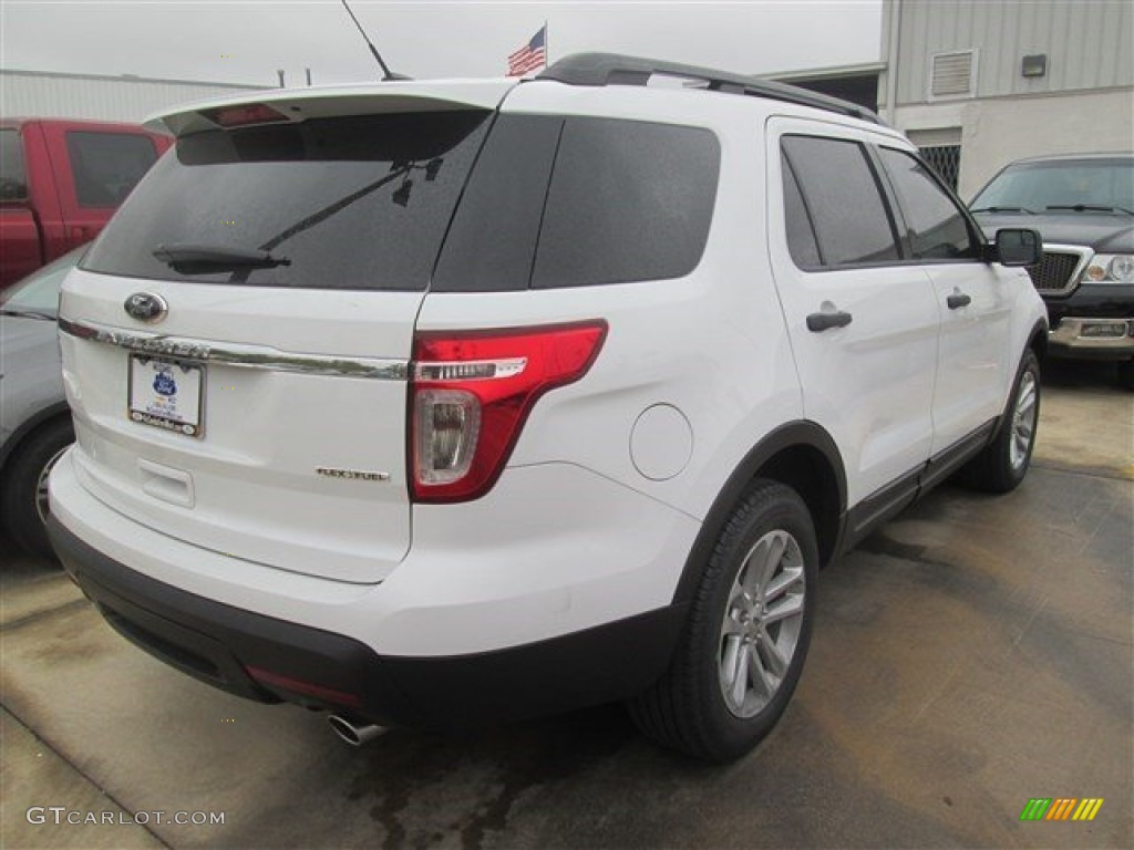 2015 Explorer FWD - Oxford White / Medium Light Stone photo #5