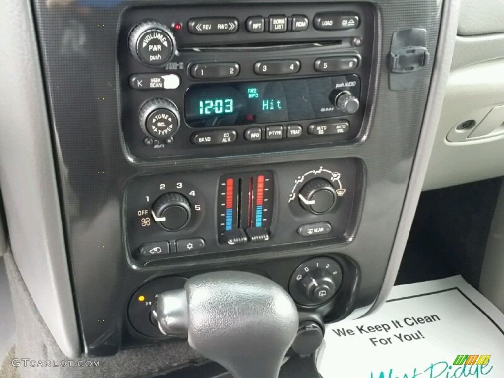 2004 Envoy SLT 4x4 - Indigo Blue Metallic / Light Tan photo #23