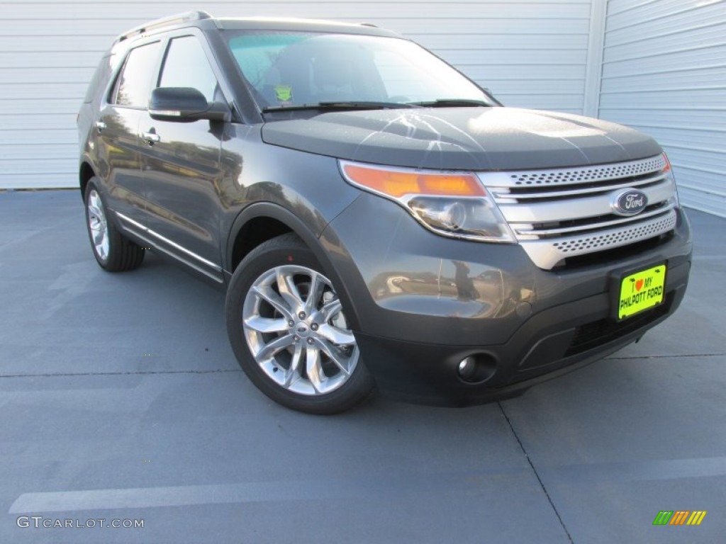 2015 Explorer XLT - Magnetic / Charcoal Black photo #2