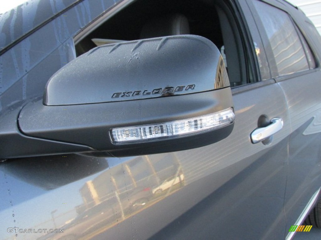 2015 Explorer XLT - Magnetic / Charcoal Black photo #12