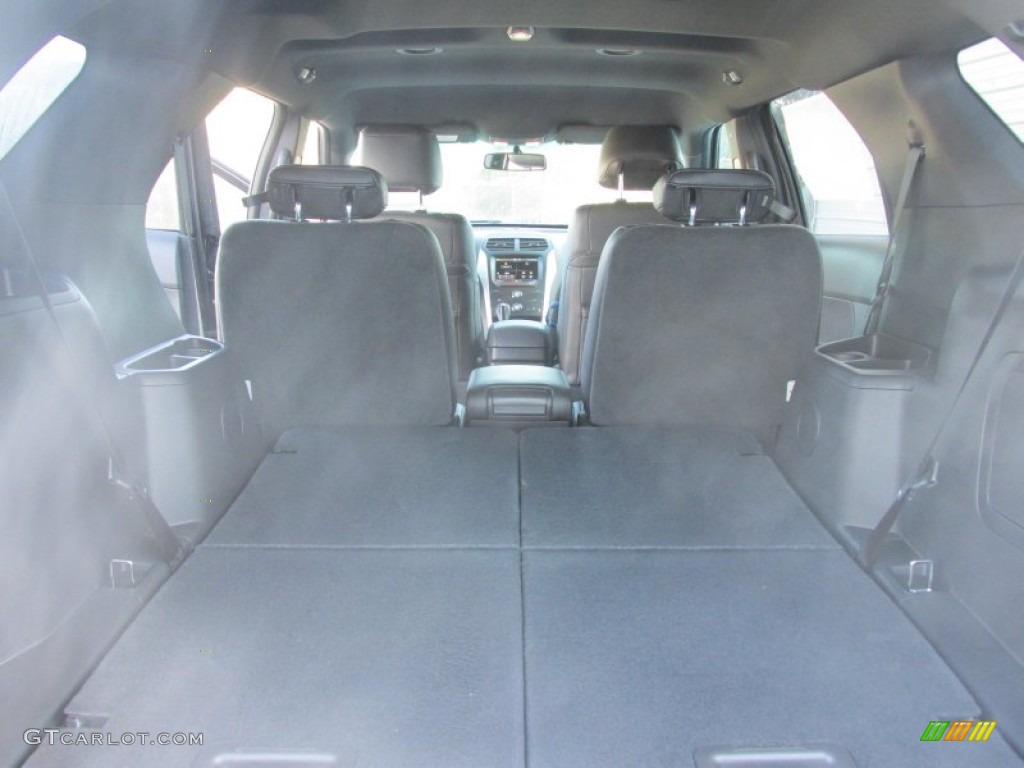 2015 Explorer XLT - Magnetic / Charcoal Black photo #20