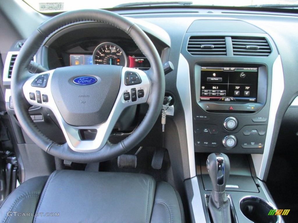 2015 Explorer XLT - Magnetic / Charcoal Black photo #27