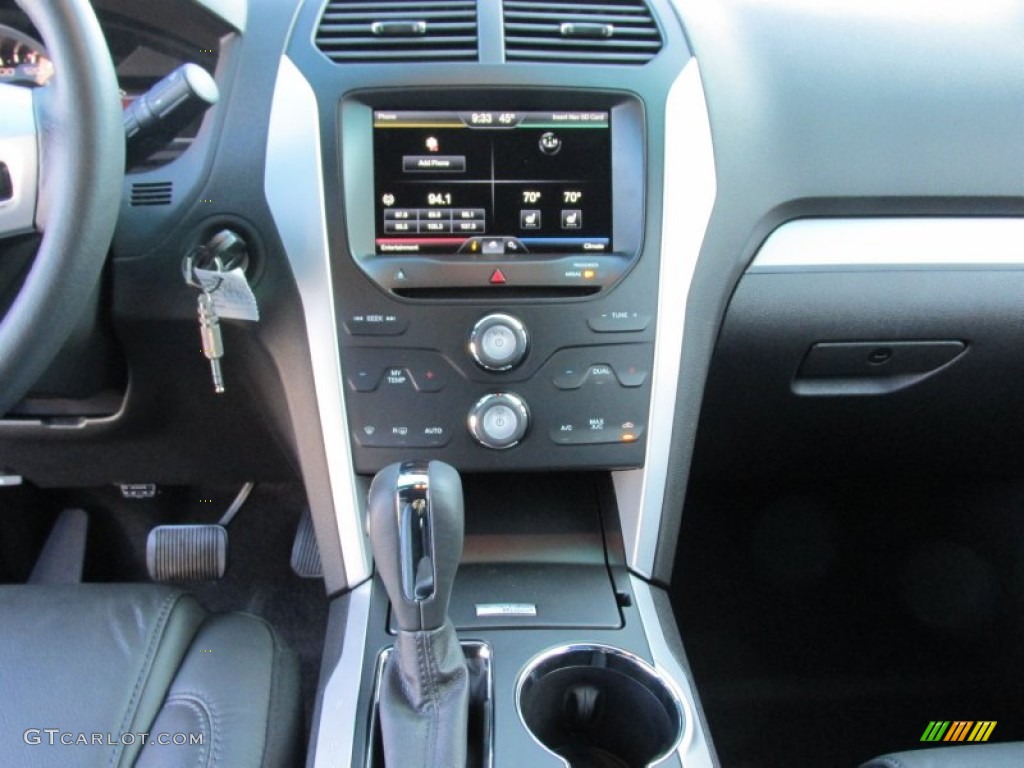 2015 Explorer XLT - Magnetic / Charcoal Black photo #28