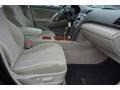 Black - Camry XLE Photo No. 16