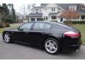 Black - Panamera 4 Photo No. 4