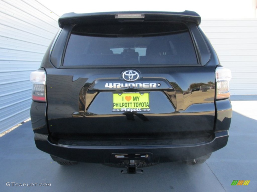 2015 4Runner SR5 - Attitude Black / Sand Beige photo #5