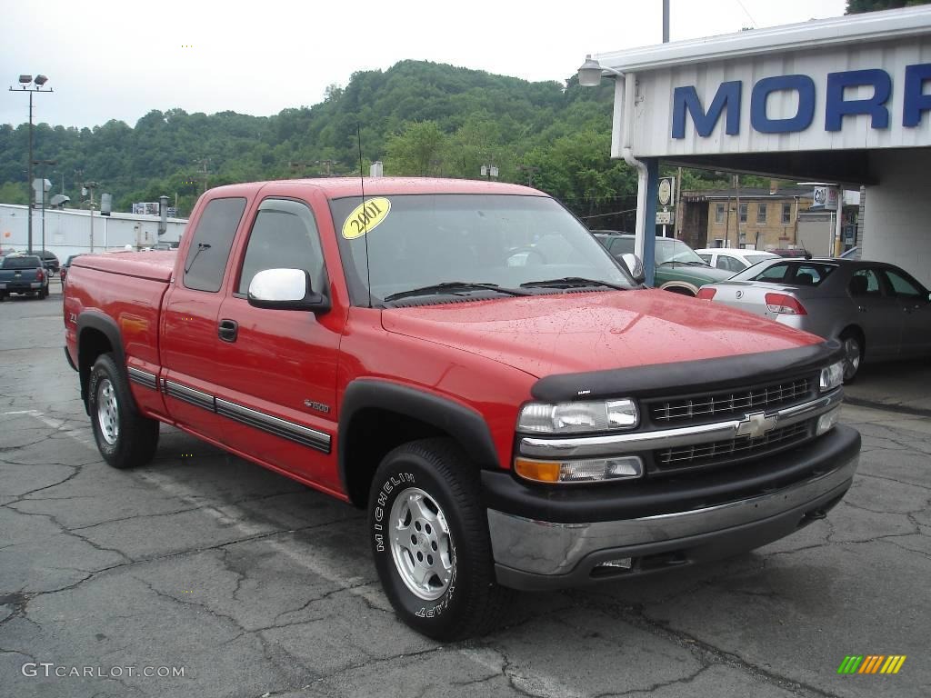 2001 Silverado 1500 LS Extended Cab 4x4 - Victory Red / Graphite photo #18