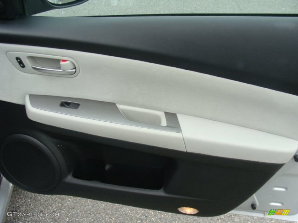 2010 MAZDA6 i Sport Sedan - Brilliant Silver Metallic / Gray photo #24