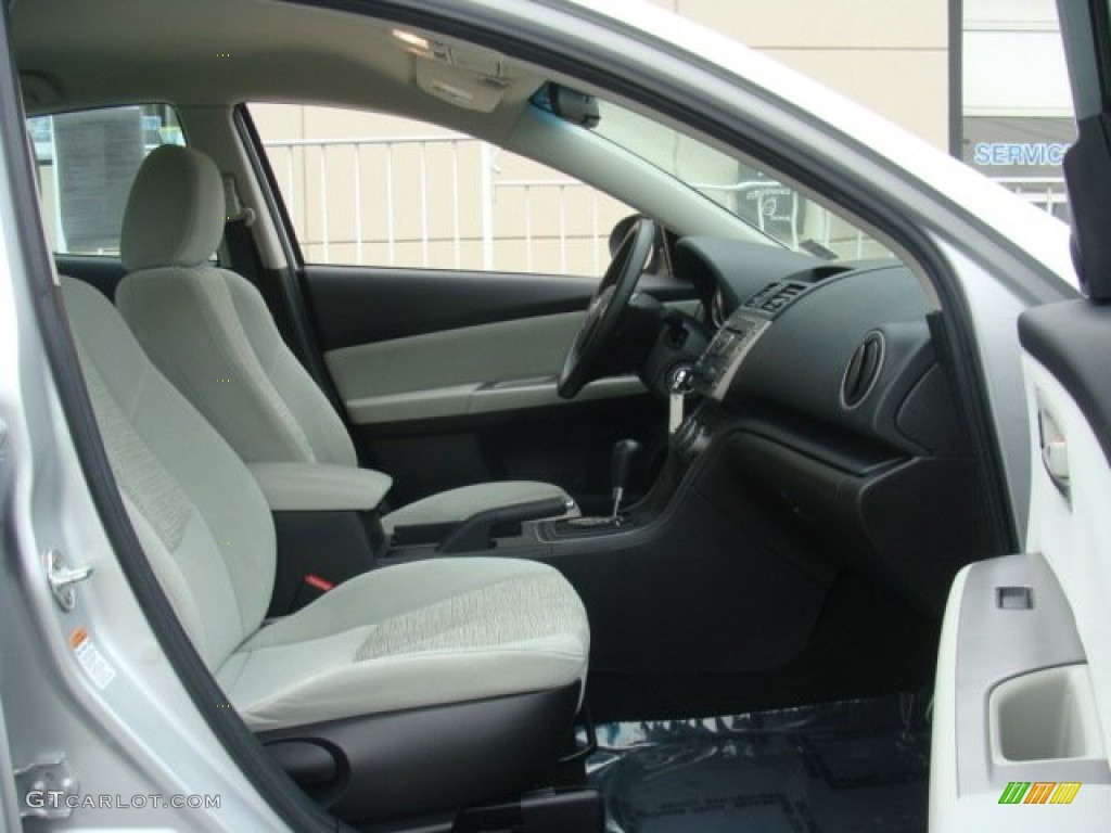 2010 MAZDA6 i Sport Sedan - Brilliant Silver Metallic / Gray photo #26