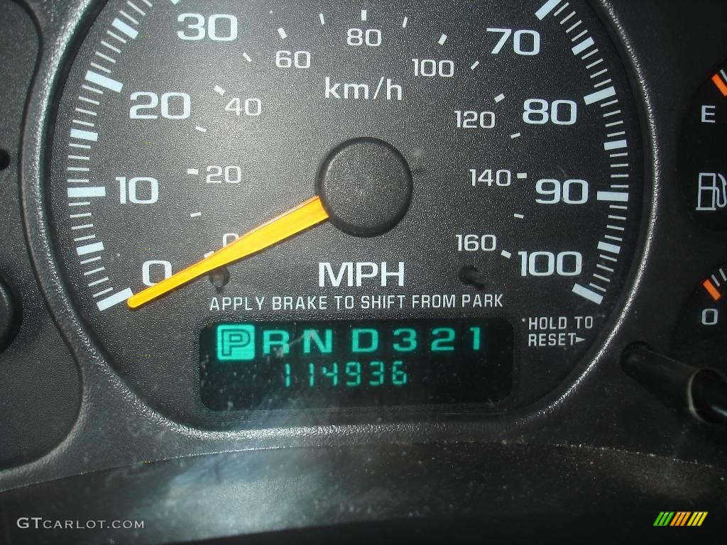 2001 Silverado 1500 LS Extended Cab 4x4 - Victory Red / Graphite photo #25