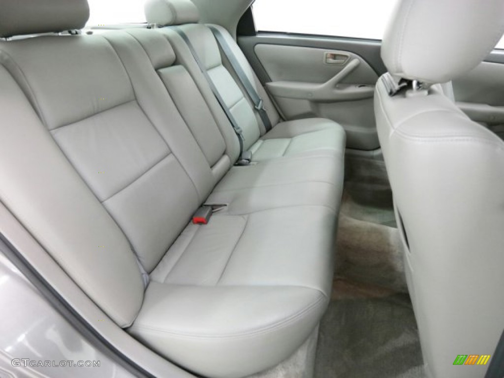 2001 Toyota Camry LE V6 Rear Seat Photos