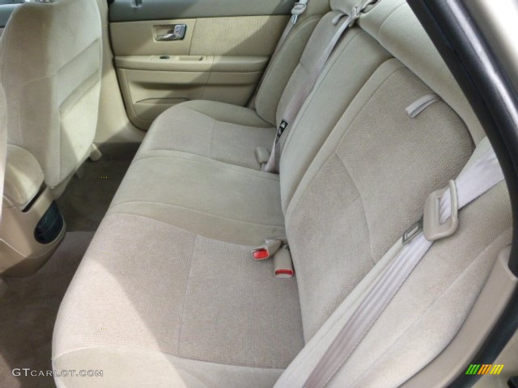 2000 Ford Taurus SE Rear Seat Photo #99762687