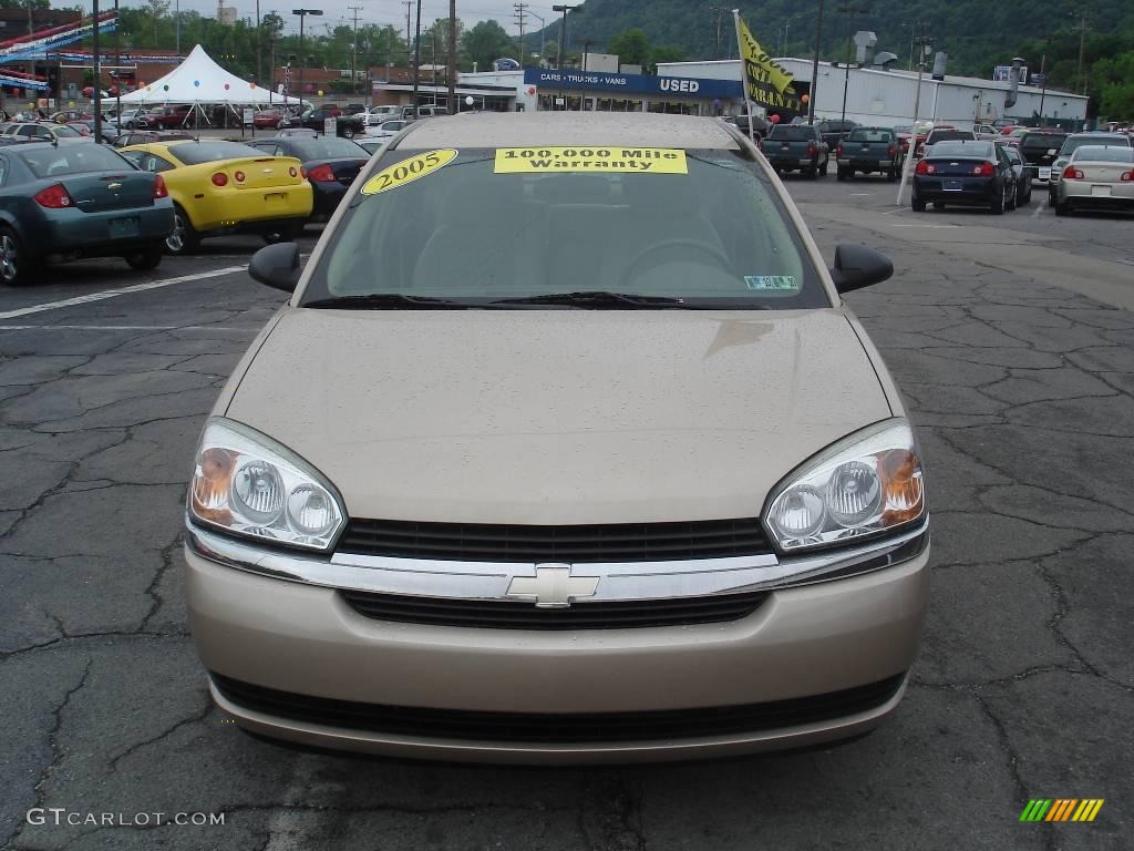 2005 Malibu Maxx LS Wagon - Light Driftwood Metallic / Neutral Beige photo #17