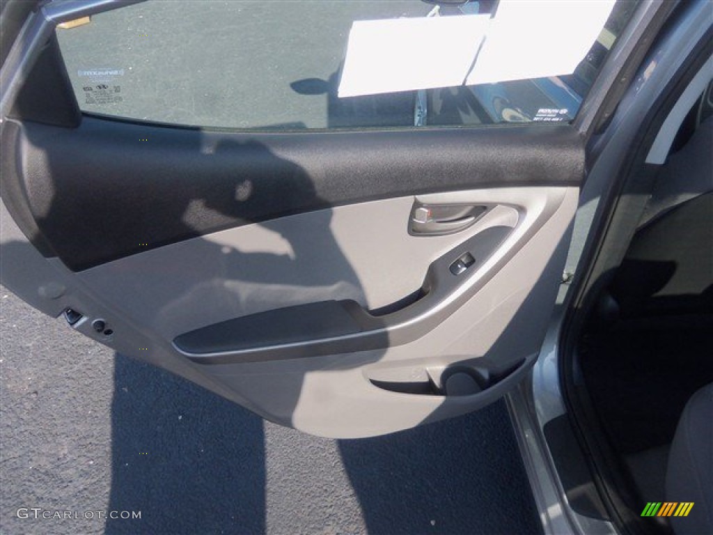 2015 Elantra SE Sedan - Titanium Gray Metallic / Gray photo #8