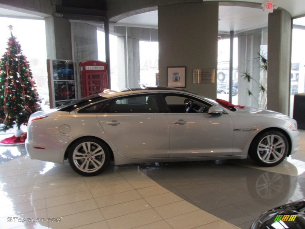 2015 XJ XJL Portfolio AWD - Rhodium Silver Metallic / London Tan/Navy photo #2