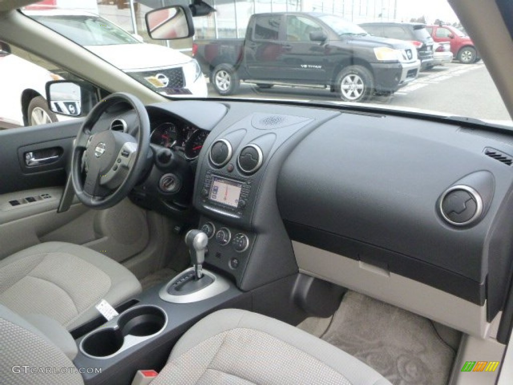 2011 Rogue SV AWD - Pearl White / Gray photo #12