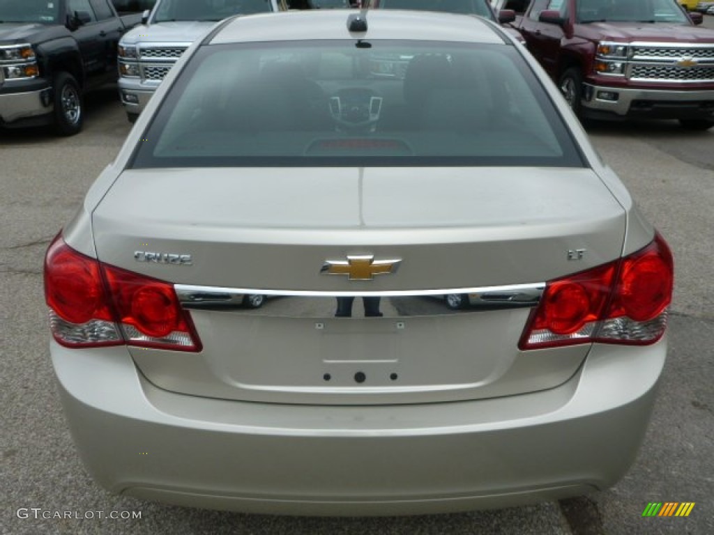 2015 Cruze LT - Champagne Silver Metallic / Brownstone photo #4