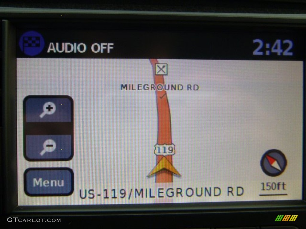 2011 Rogue SV AWD - Pearl White / Gray photo #21