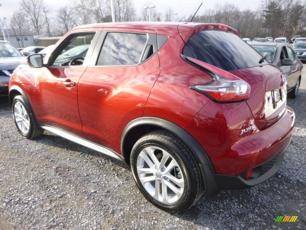 2015 Juke SV AWD - Cayenne Red / Black/Red photo #4