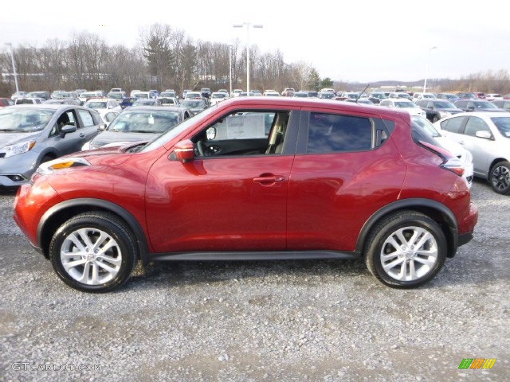 2015 Juke SV AWD - Cayenne Red / Black/Red photo #5