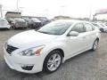 Pearl White - Altima 2.5 SV Photo No. 7